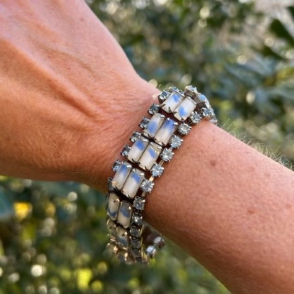 KRAMER of NY Blue White Rhinestone Link BRACELET - Picture 7 of 10